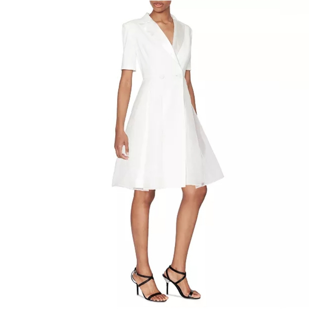 Women's Clothing (763)